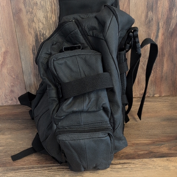 carroll leather backpack Carroll Leather Motorcycle Backpack Rucksack Expandable Bag & Duffle Set